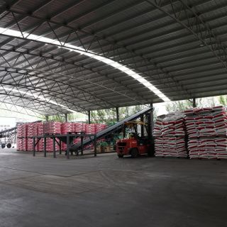 富川飼料成品庫